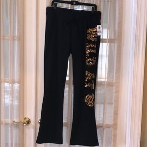 NWT SP Classic Sequence “Wild at ❤️” fleece pants